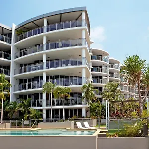 https://vision-apartments.cairnshotels4all.com