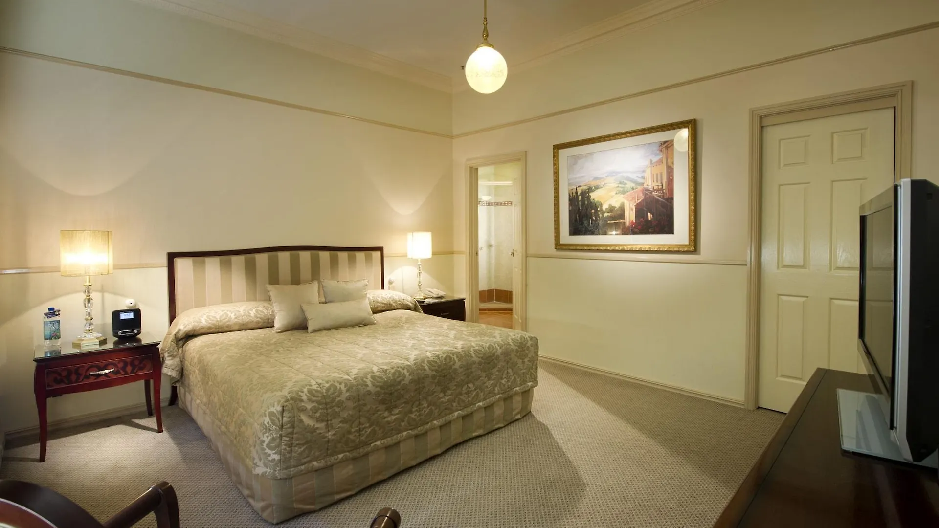 Royal Albert Hotel Brisbane