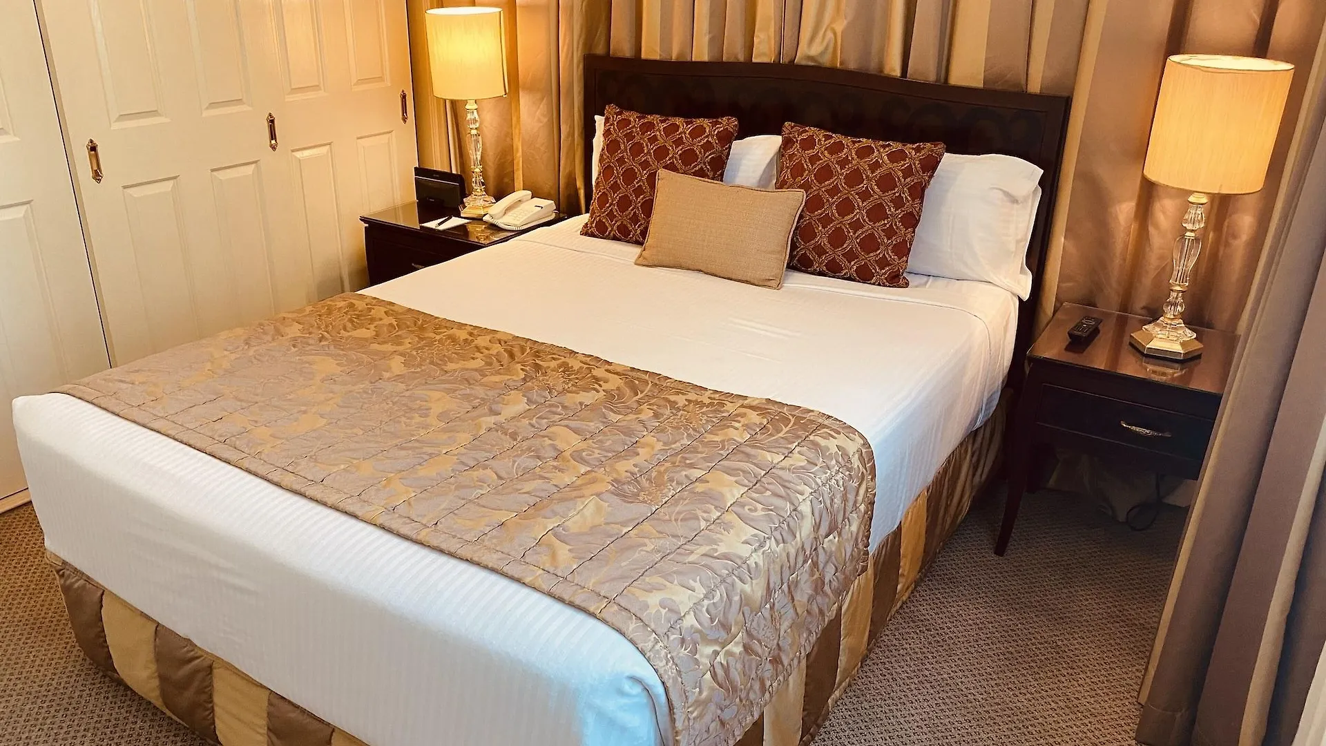 Royal Albert Hotel Brisbane