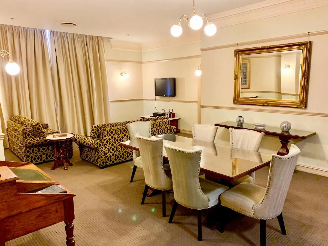 ****  Royal Albert Hotel Brisbane Austrálie